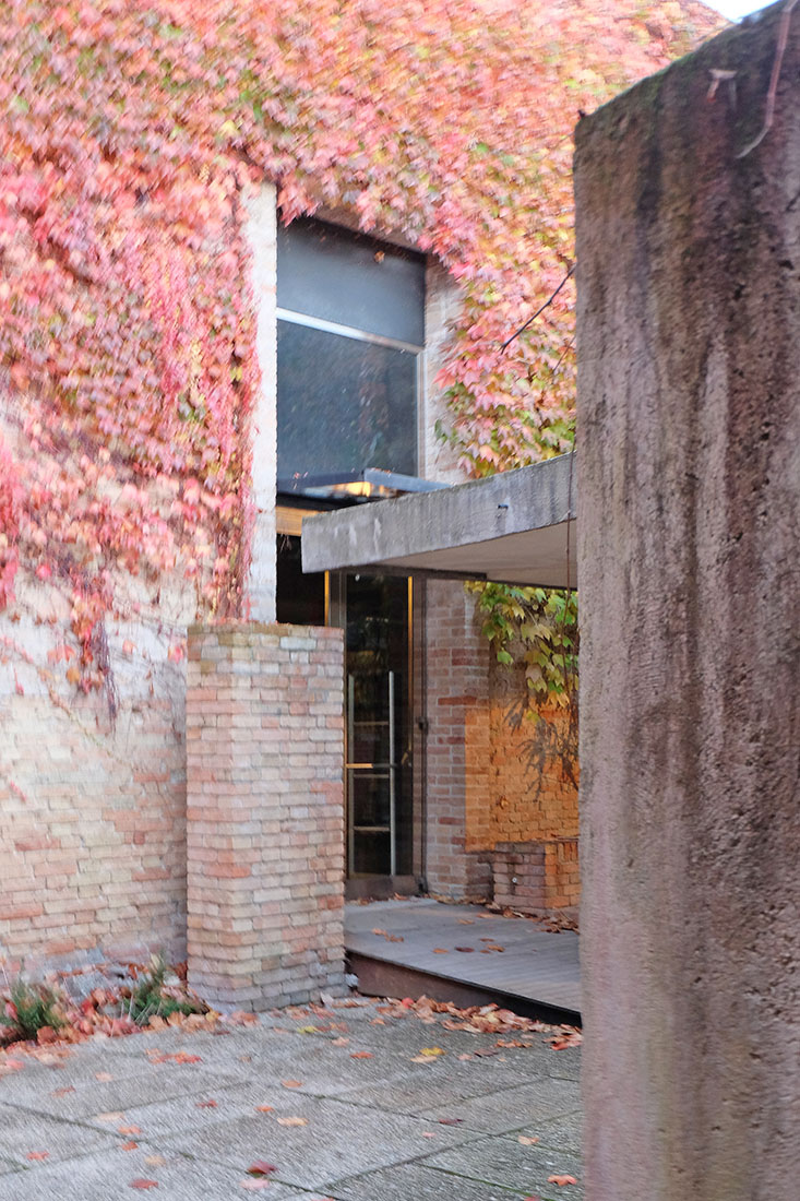 www.archipicture.eu Carlo Scarpa Sculpture Garden for the Venice